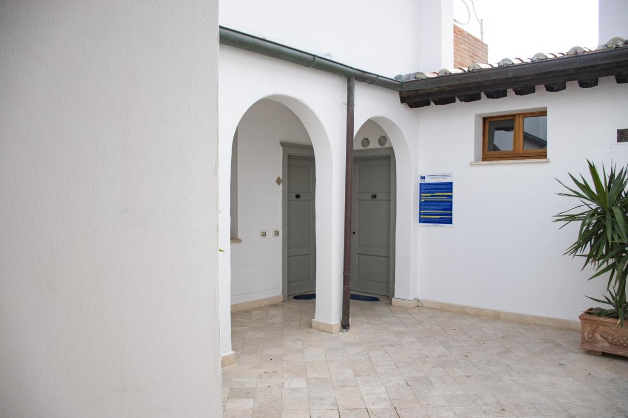 Casa Aurea Tre Posti Letto A 30 Metri Dal Mare Lägenhet San Vincenzo Exteriör bild