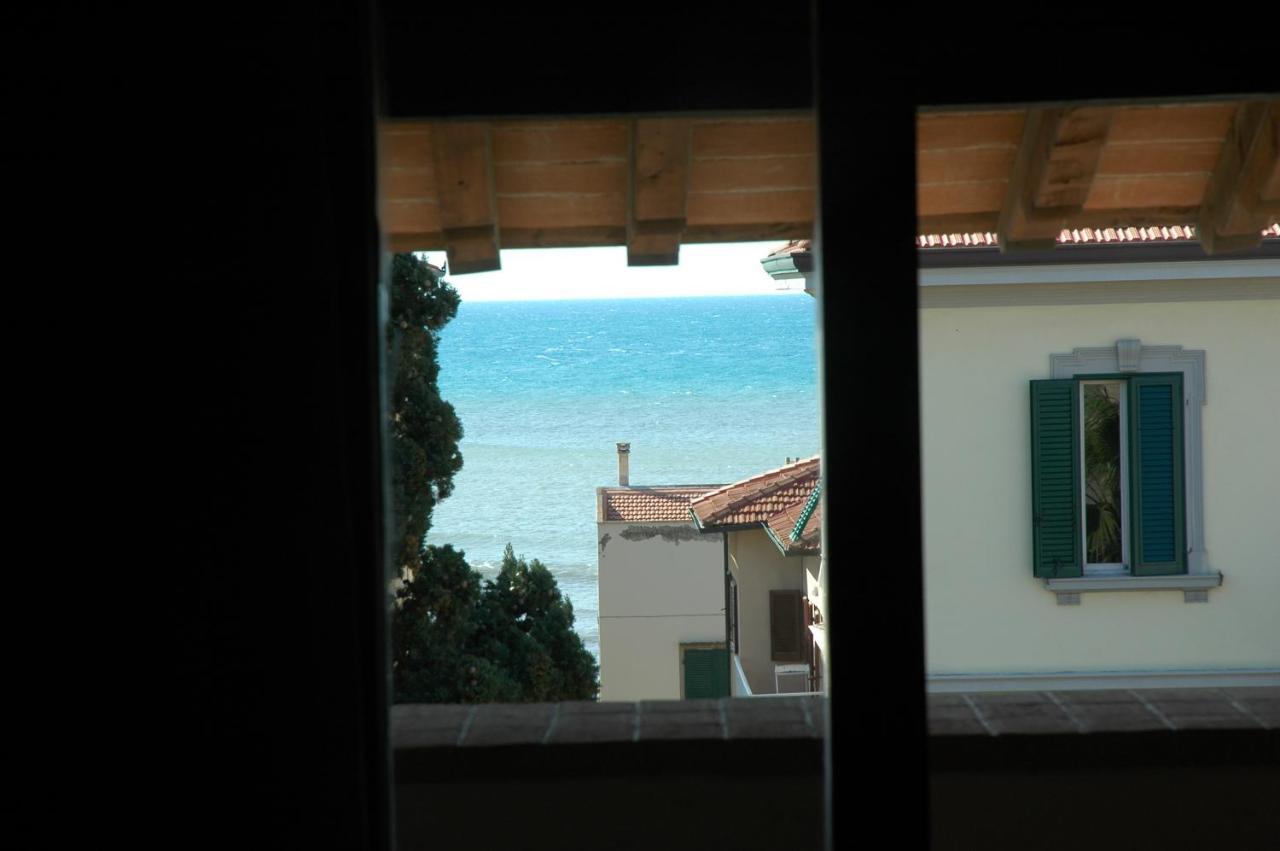 Casa Aurea Tre Posti Letto A 30 Metri Dal Mare Lägenhet San Vincenzo Exteriör bild